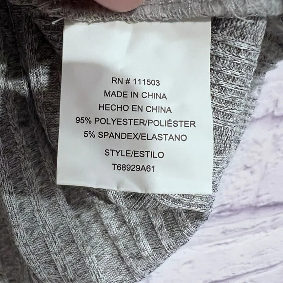 AUW Casual Blouse Short Sleeve Top Buttons Details Stretch Size Small Round Neck - Picture 6 of 8